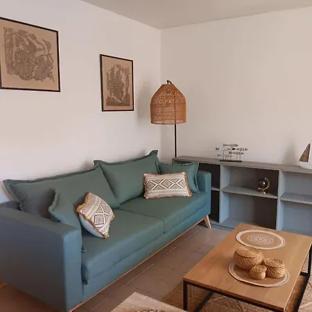 Apartment Week End A La *